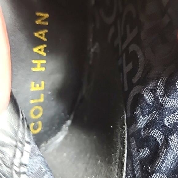 COLE HAAN ELYSE BLACK 100% LEATHER BOOTIES LADIES 6.5 NWOB - Picture 5 of 16